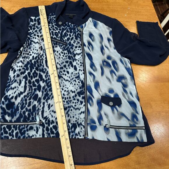Chico’s Black Label Women's Sz 1 US 8 M Sheer Animal Full Zip Blouse Top Navy - Picture 7 of 8
